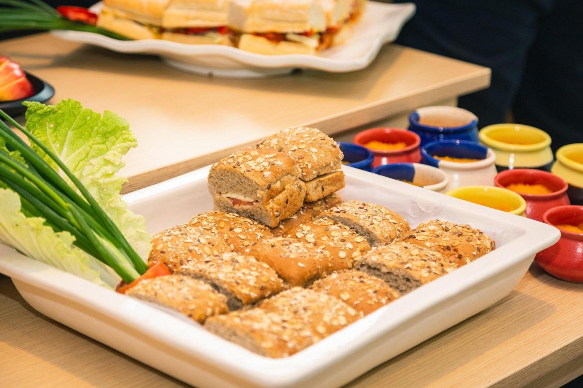 Holiday Inn Express Kolkata New Town By Ihg Buitenkant foto